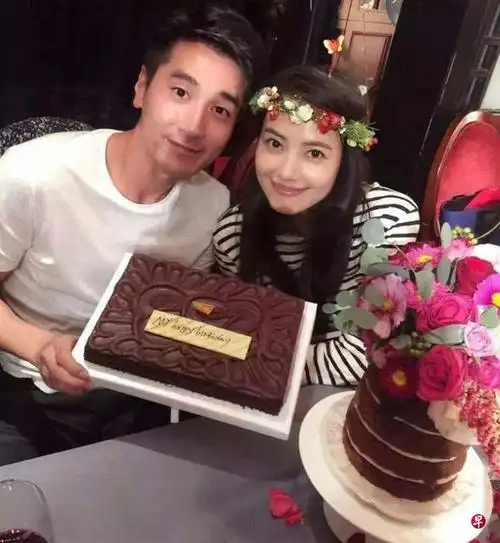 赵又廷高圆圆三代同堂引网羡 10年婚保鲜如初恋