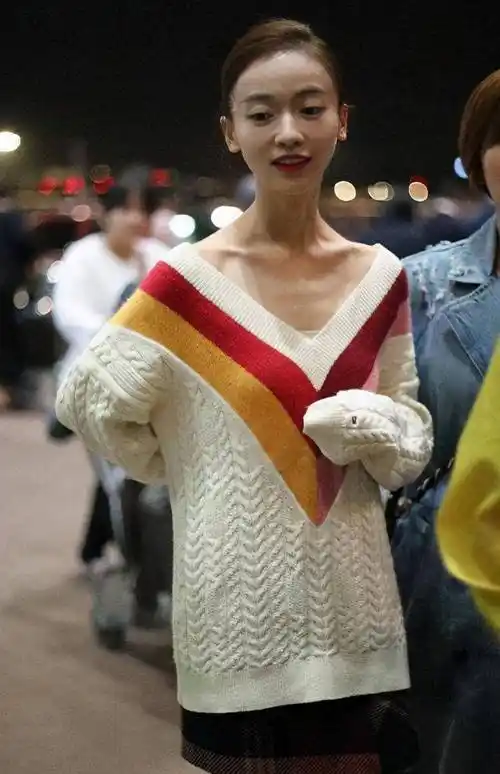 《延禧攻略》吴谨言瘦成皮包骨?生图曝光脖子全是筋纹_照片_身材_外界