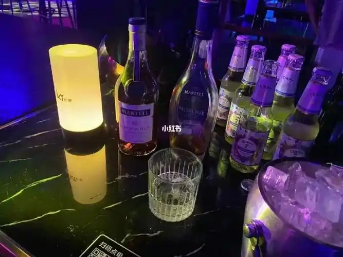 眼下酒,当下人#音乐酒吧笔记评论啊欧,还没有评论哦～笔记作者旷野