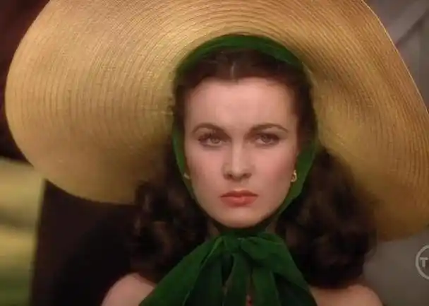 《乱世佳人》:一场情感的纷争,费雯丽的演技璀璨夺目!