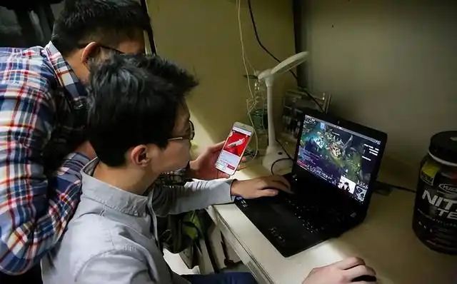 大当代大学生"现状",男同学宁愿在寝室打游戏,也不愿追求女生