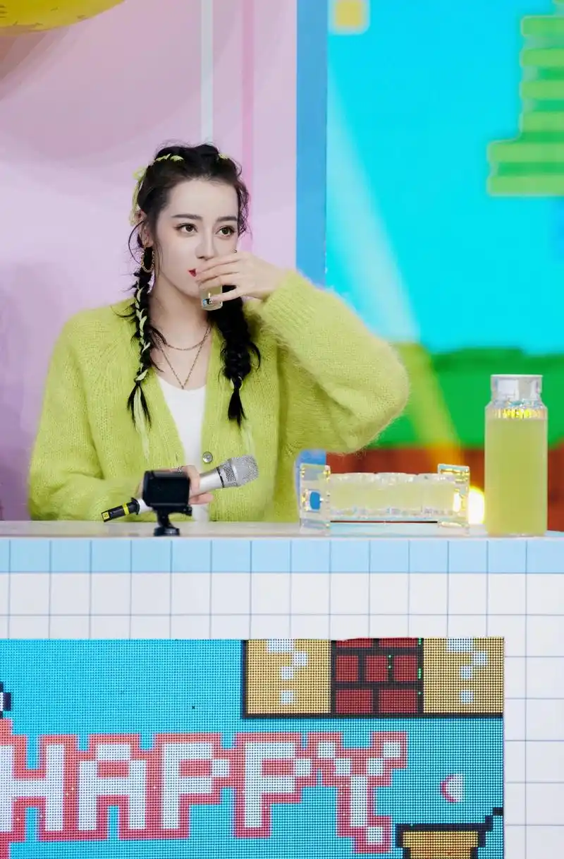 迪丽热巴新闻210321迪丽热巴快乐大本营cut回顾迪丽喇叭不一样的唱歌