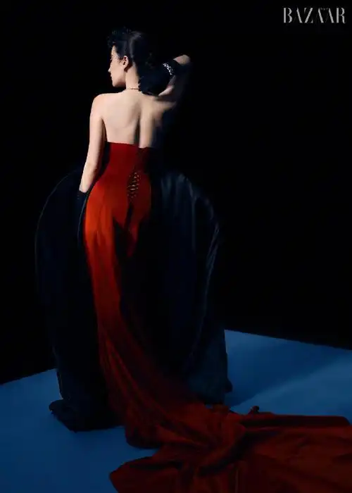 双面刘亦菲芭莎封面大片##刘亦菲时尚芭莎4月刊封面