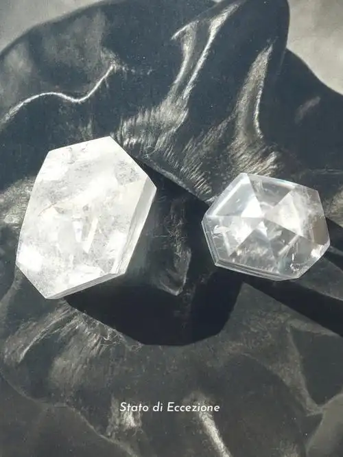 矿石特性61能量层面区分钻石和水晶