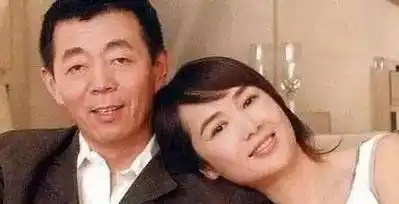 太太团最怕的"狐媚子",既不妖艳也不惊艳,谁都想保护她_张静初_顾长卫