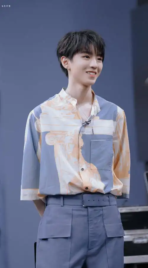 温柔少年. 王俊凯&我们的乐队