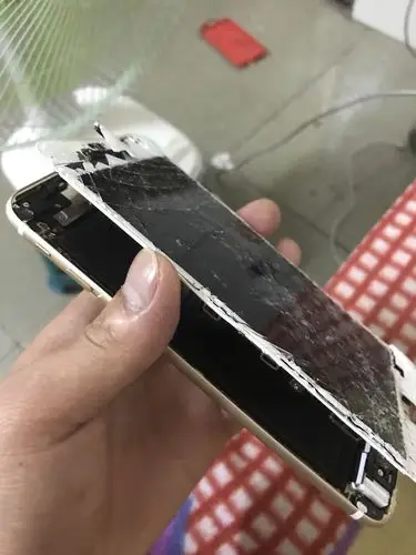 手机烂这样了,可以换个屏幕吗