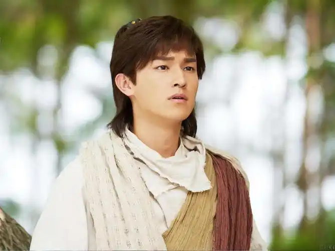 《射雕英雄传》十大高手排名,欧阳锋屈居第三,第一远胜王重阳?