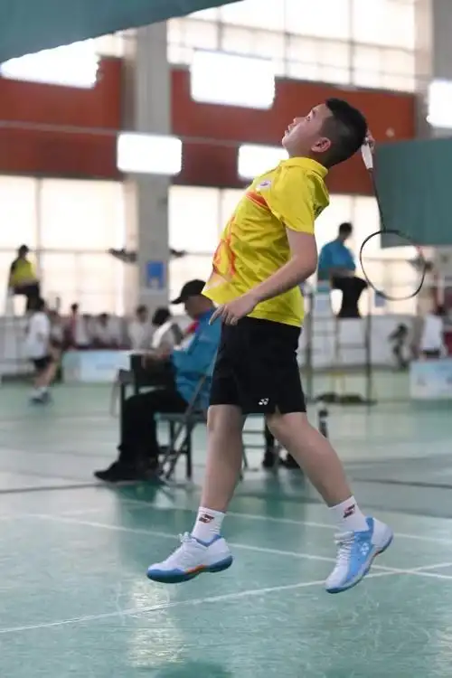 喜报我校羽毛球队获温州市小学生羽毛球比赛高年级组冠军