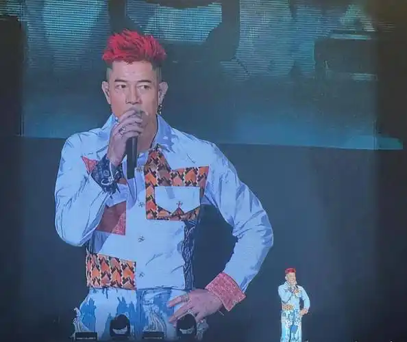 原创方媛携孩子助阵郭富城演唱会2个女儿近照曝光颜值像极了妈妈