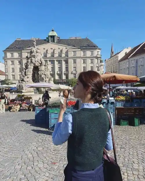 林允儿韩剧kingtheland##林允儿电影2点的约会