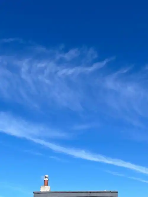 爱拍天空蓝色的天空很治愈人心情