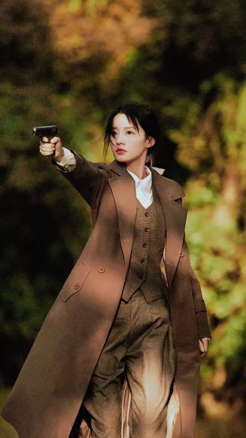 太美了 仙女李沁.#李沁 #沈近真 #壁纸 #追风者 #ip - 抖音