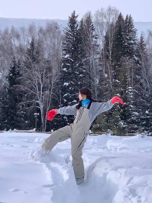 伊周星潮流|雪地拍照,还得看杨超越!_照片_雪景_妹妹