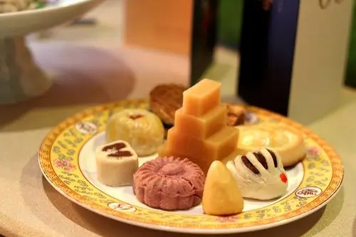 原创95岁仿膳饭庄庆生 推出宫廷糕点新品 网红美食迷倒吃货的胃