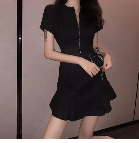 黑色 m 品牌: 极漠 商品名称:心机裙子设计感超仙女夏季新款冷淡风