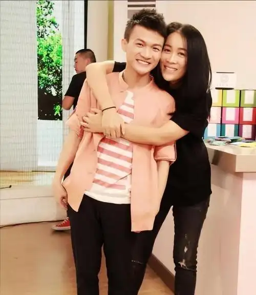 从籍籍无名到内地第一男歌手,周深用八年时间证明了自己_网易订阅