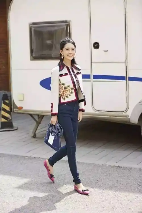 李沁好姑娘终将光芒万丈