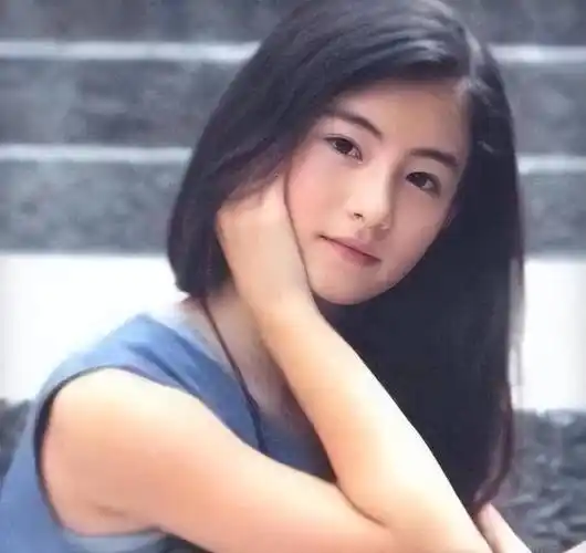 悔之不及!44岁张柏芝,终为的"混乱情史"买单