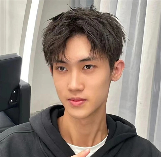 帅气摩根烫发型 型男必备的烫发_男生烫发 - 美发站