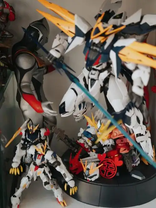 用一墙高达结束11月的工作