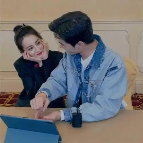 狗仔再曝杨洋恋爱实锤,这次王楚然能被认爱吗?起底"新嫂子"