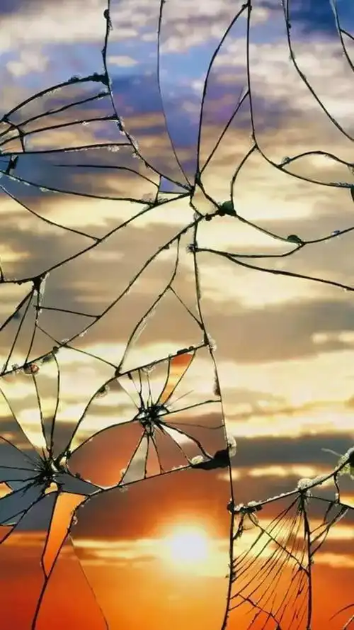 个性碎屏壁纸,你该换屏了!