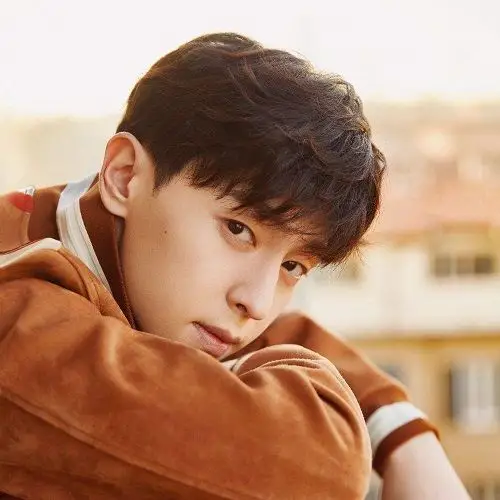 让人过目不忘的男生头像图片