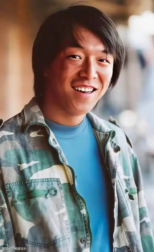 年入千万的影帝黄渤却把老年痴呆父亲送养老院,黄渤回应让人动容_电影