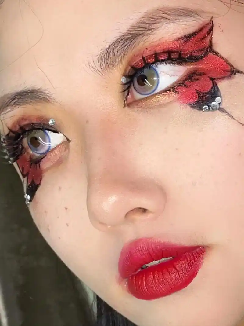 可以给我你的微信嘛#创意妆 #氛围感 #分享照片 #美妆 # - 抖音