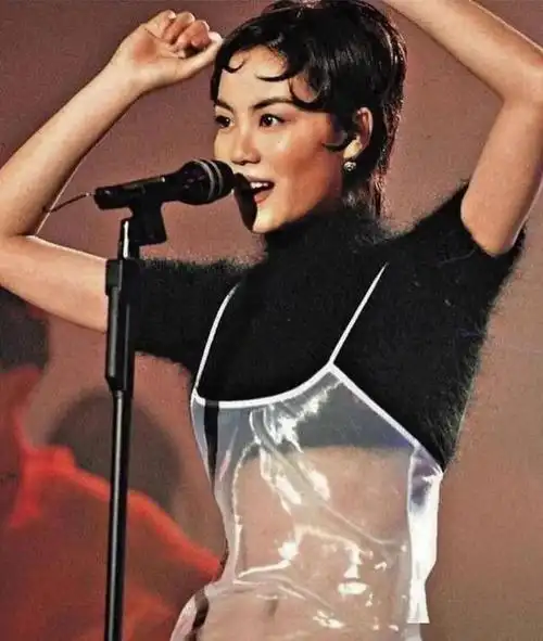 谢霆锋为何死心塌地爱王菲这么多年其实答案俗套又露骨