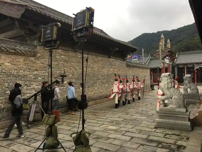 健民集团纪录片拍摄花絮-首影传媒,全面,专业的一站式影视内容制作商