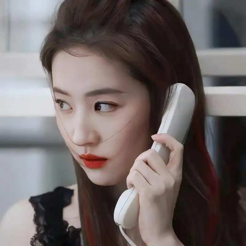 刘亦菲《玫瑰的故事》新头像,每一个都美到了心巴,还得是神仙姐姐!