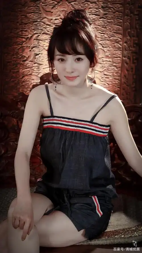 明星杨幂大图图集