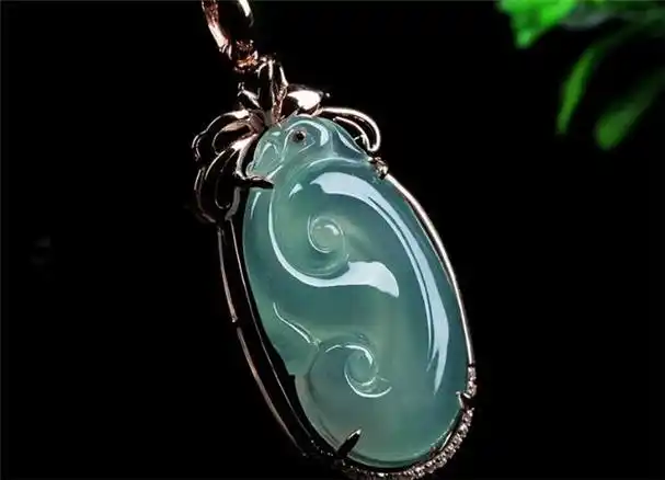 男人戴翡翠平安扣好吗?