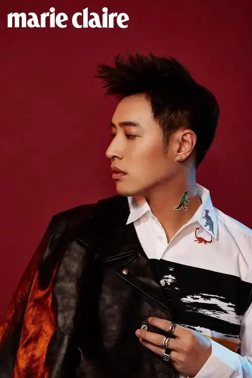 曾备受质疑的嘻哈天王潘玮柏,到底靠什么赢回观众的喜爱与掌声!