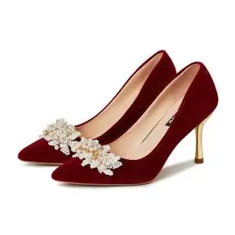 至灵zhiling桃夭中式婚鞋2023年新款秀禾服婚纱两穿新娘鞋结婚尖头