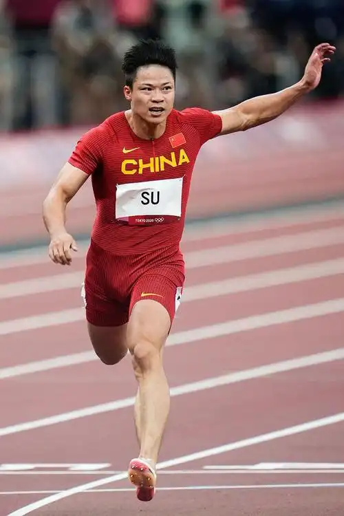 "中国飞人"苏炳添