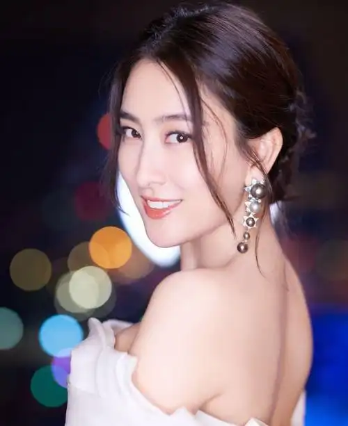 41岁马苏真人长啥样离开了美颜滤镜网友顶多算个村花