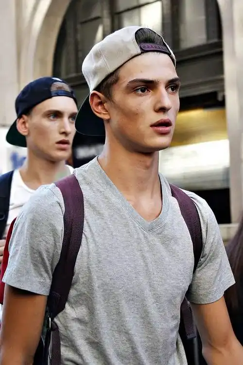 靠这3个戴棒球帽的知识点我秒杀所有潮流跟风狗