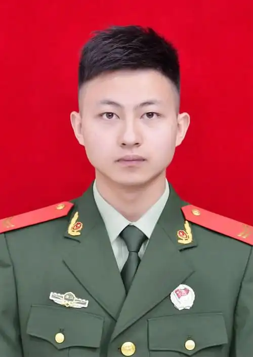 范意顺,桐乡市大麻镇麻溪村人,原武警8681部队68分队3班战士,上等兵