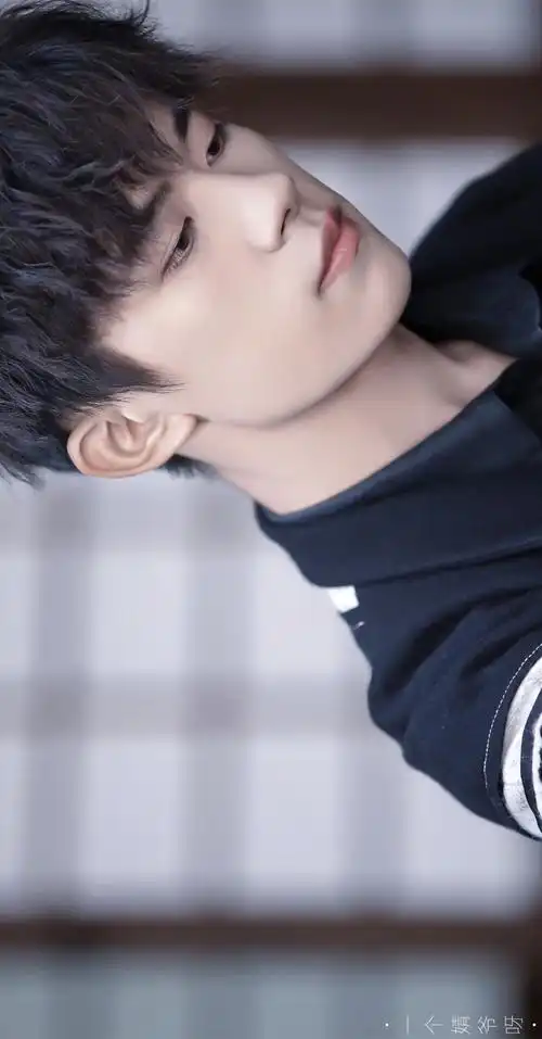 易公子 - 堆糖,美图壁纸兴趣社区