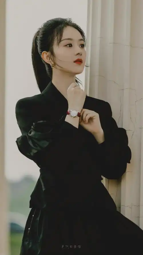 赵丽颖高马尾西装造型大片