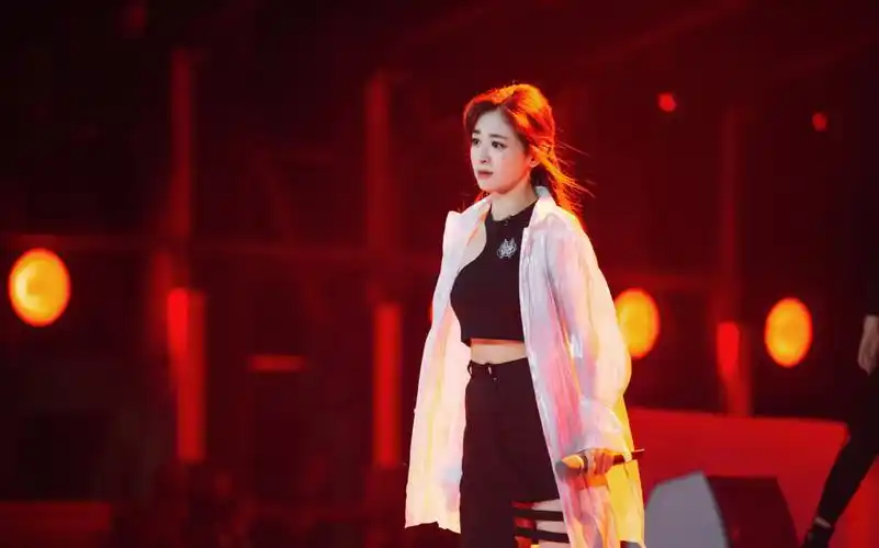 > 张含韵《乘风破浪的姐姐》第五期剧照图片(4/4)