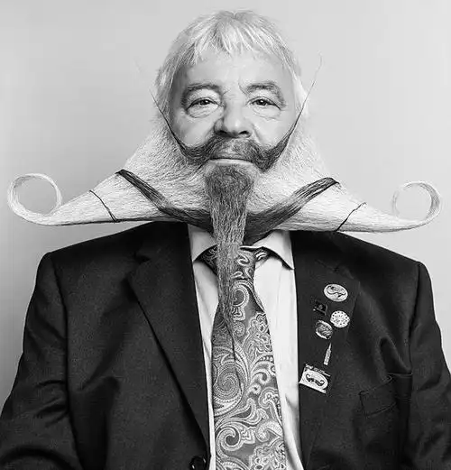 2018世界杯为什么胡须(德国"胡子世界杯"展现千奇百怪胡子造型)