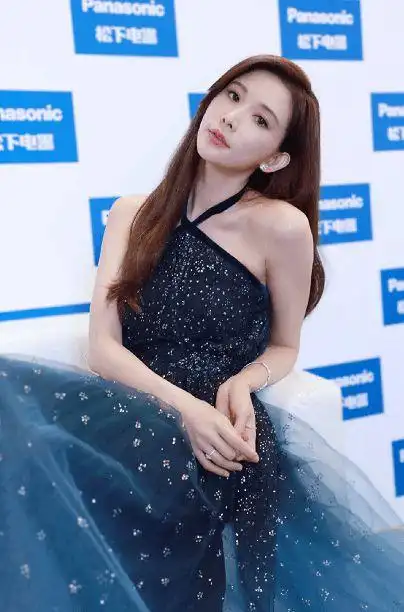 46岁林志玲近照曝光,结婚2年美到认不出,身材绝了