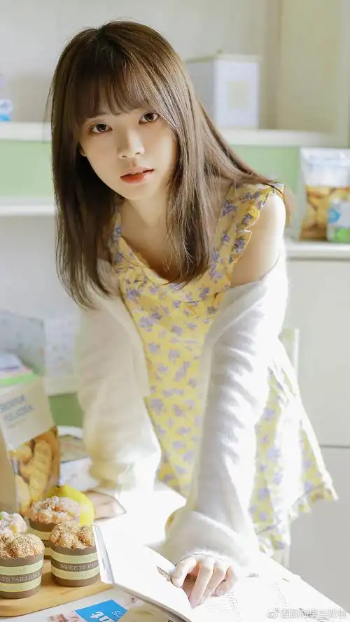 高清超好看的唯美治愈系清纯美女图片