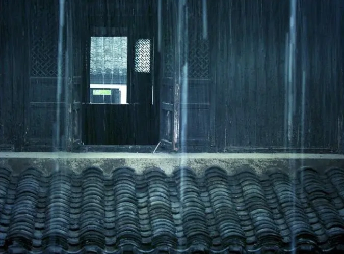 倚窗听雨的唯美诗句