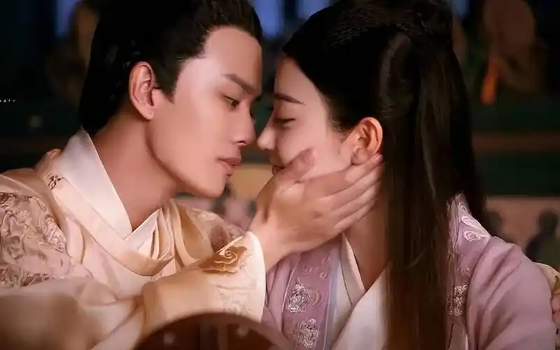 网传张继科是任嘉伦介绍给景甜的,网友辣评:缺大德了