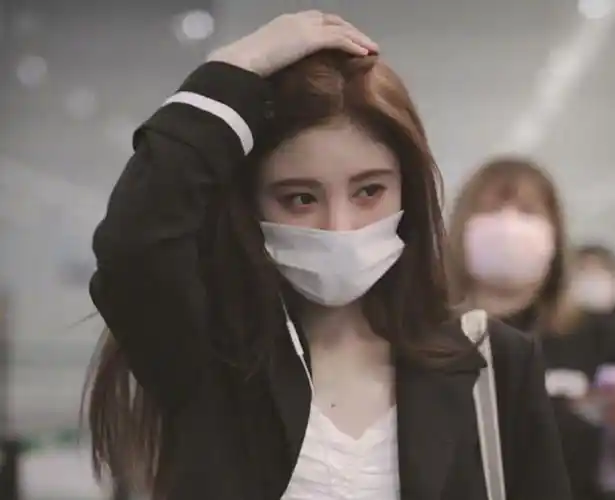 鞠婧祎戴口罩图片(鞠婧祎戴口罩图片大全)-星座梦城